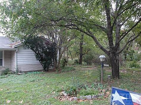 3rd image of 3328 Eastridge Dr