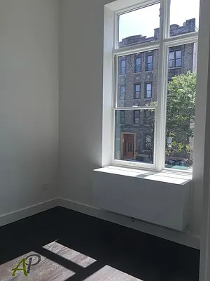 Rented by A P Realty Group NY LTD | media 21