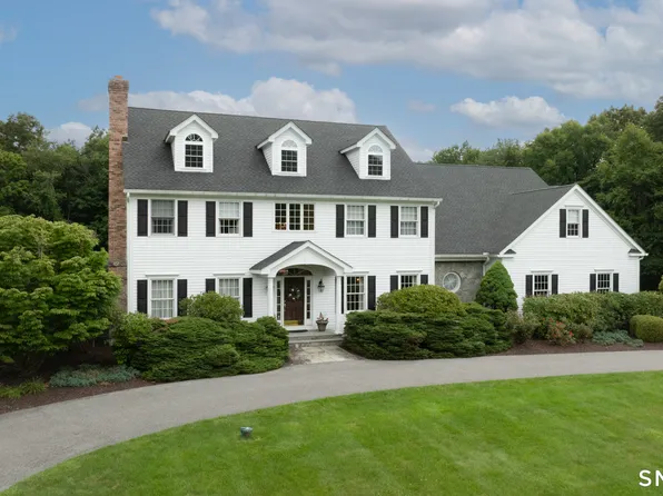 21 Merlins Lane, Newtown, CT 06470