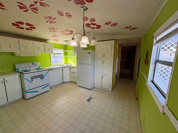 5th image of 300 Sequoyah Dr NE #56