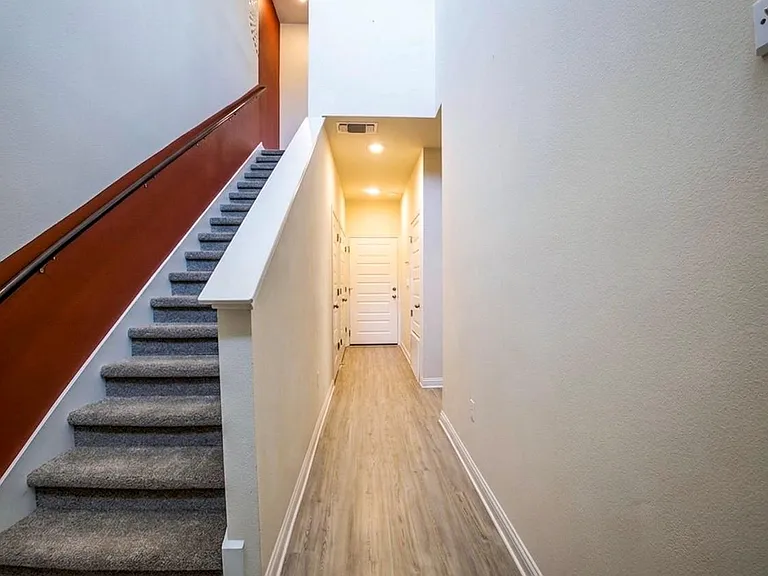 8306 Mandela Bnd — Photo 4