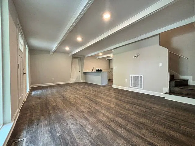 33 Chalet Dr — Photo 7