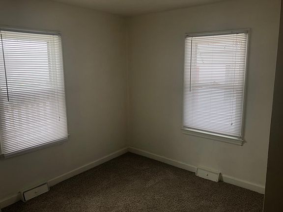 3rd image of 402 S Tabor Ave