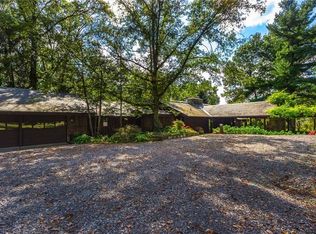 2149 Henry Rd, Sewickley, PA 15143