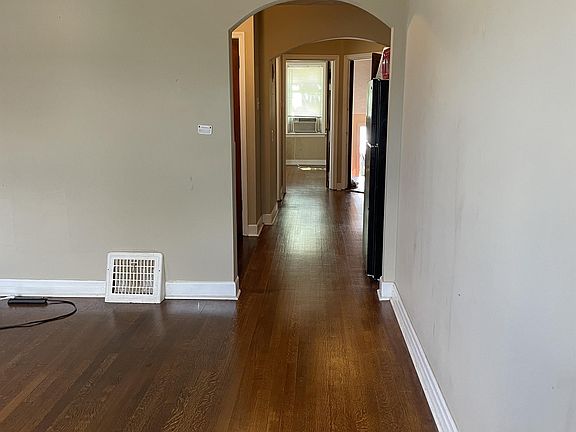2nd image of 4922 Kemper Ave #1F