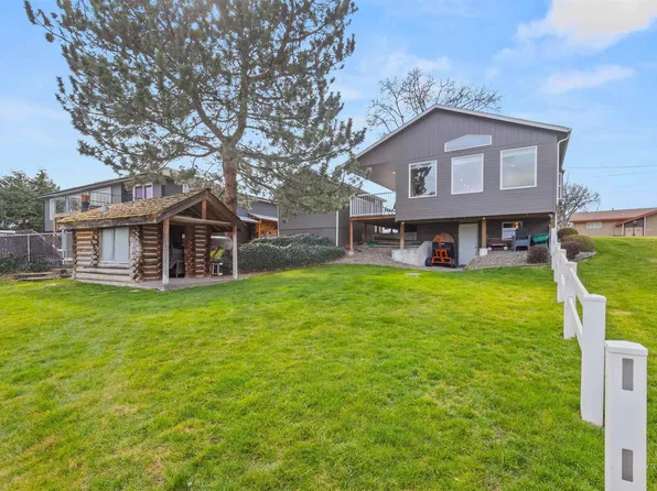 1750 Valleyview Dr, Clarkston, WA 99403