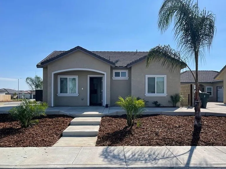 4304 Sun Orchard Dr — Photo 1