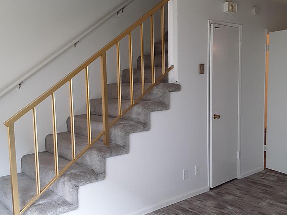 4th image of 2832 E 6th St APT 2