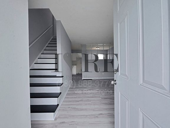 4th image of 3067 Morsetown Ct S