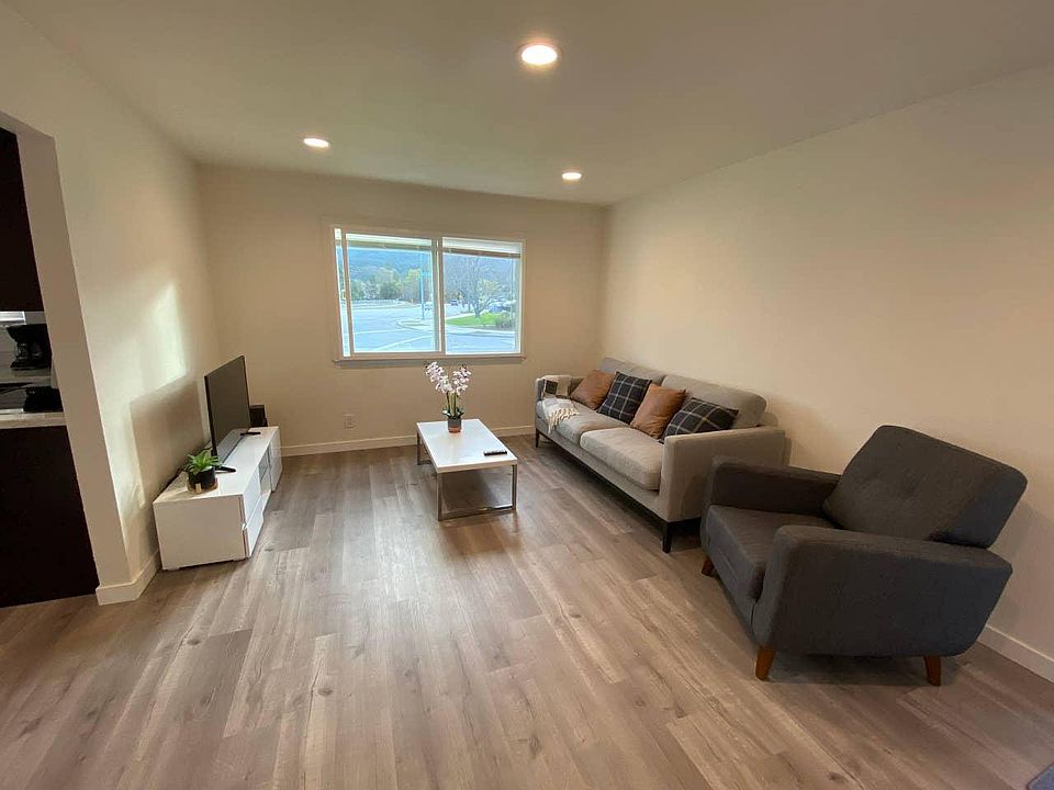 1st image of 5741 Clematis Dr APT 2
