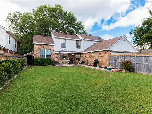 4th image of 4120 Howard Dr