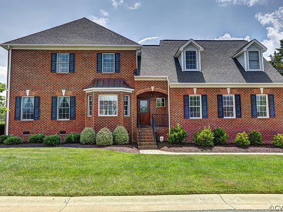 3rd image of 5712 Averys Court Gln