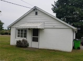 1303 Poplar St, Belpre, OH 45714