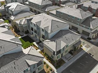 2823 Azure Breeze Ln #4, Las Vegas, NV 89183