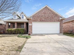 5920 Center Ridge Dr, Fort Worth, TX 76131