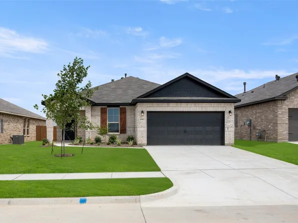 1902 Seminole Dr, Cleburne, TX 76033
