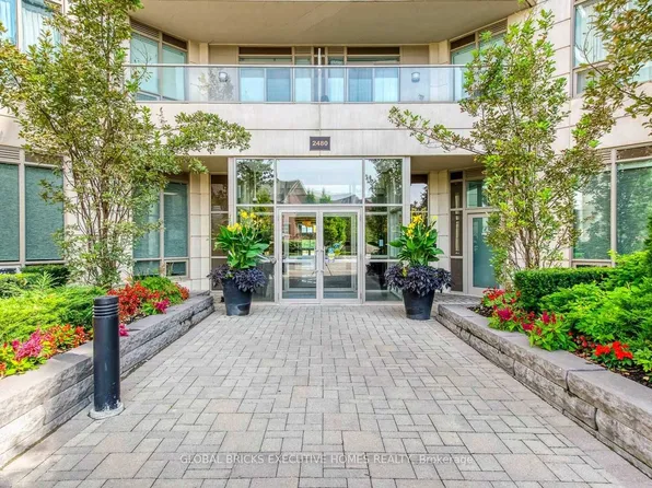 2480 Prince Michael Dr, Oakville, ON
