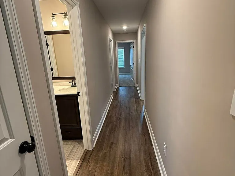 313 Creek Ridge Dr — Photo 16