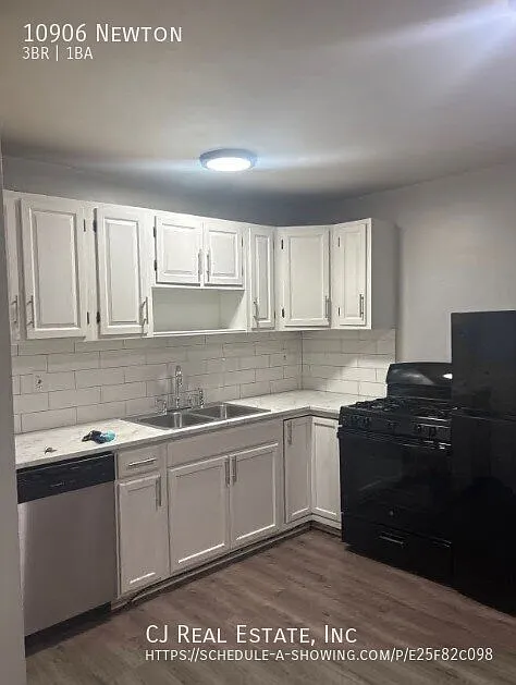 3 bed, $1,325 — Photo 2