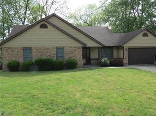 2 Brian Dr, Belleville, IL