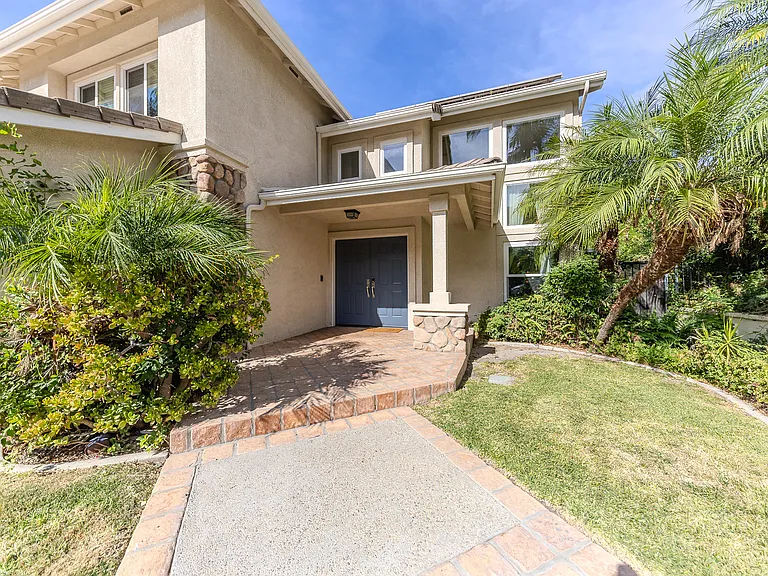 2416 Martingail Dr — Photo 11