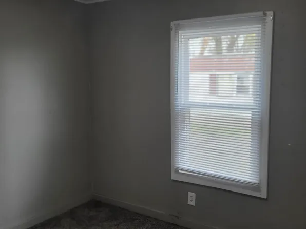 1040 Avenue Of The Cities, East Moline, IL