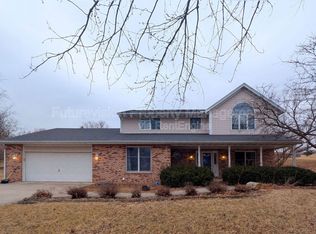 205 San Carlos Rd, Minooka, IL 60447