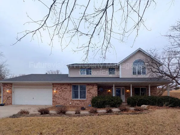 205 San Carlos Rd, Minooka, IL 60447