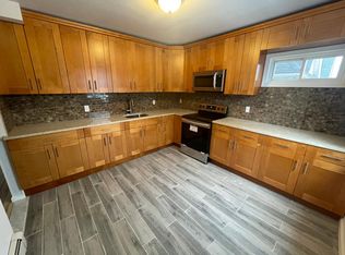 16 Dudley Pl APT 2, Yonkers, NY 10703