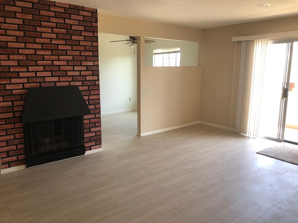 2nd image of 325 16th St APT D