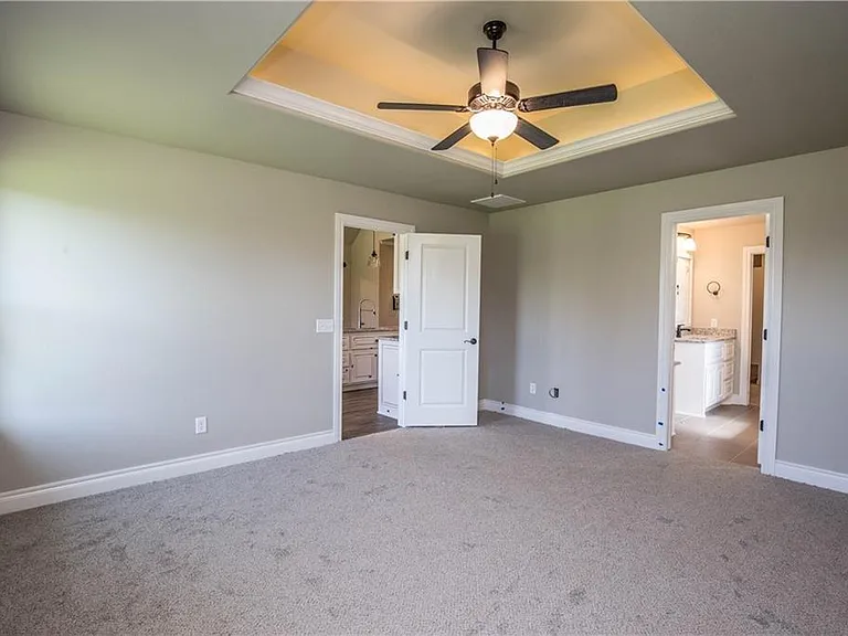 2609 Foxglove Ln — Photo 14