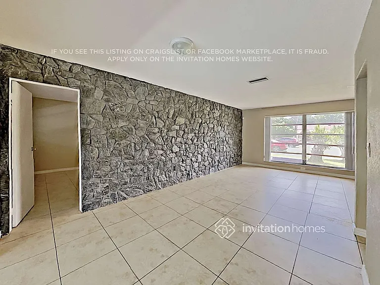 7311 NW 20th St — Photo 3