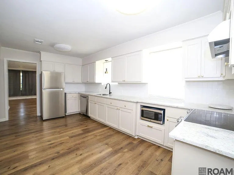 4821 Newell St — Photo 7