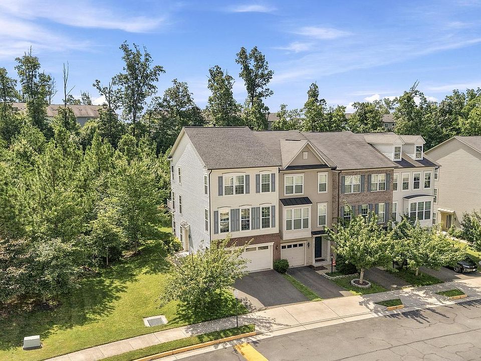 1st image of 9125 Balaton Lake Ln