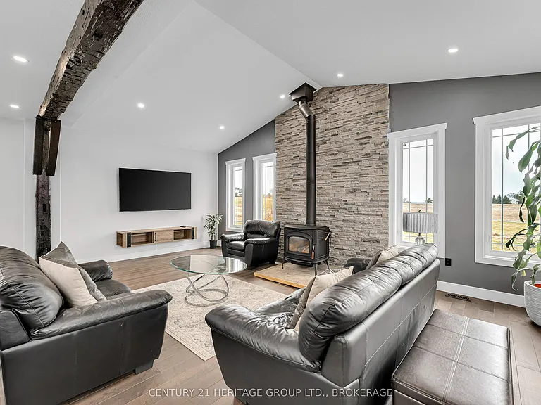 90 Aragon Rd — Photo 11