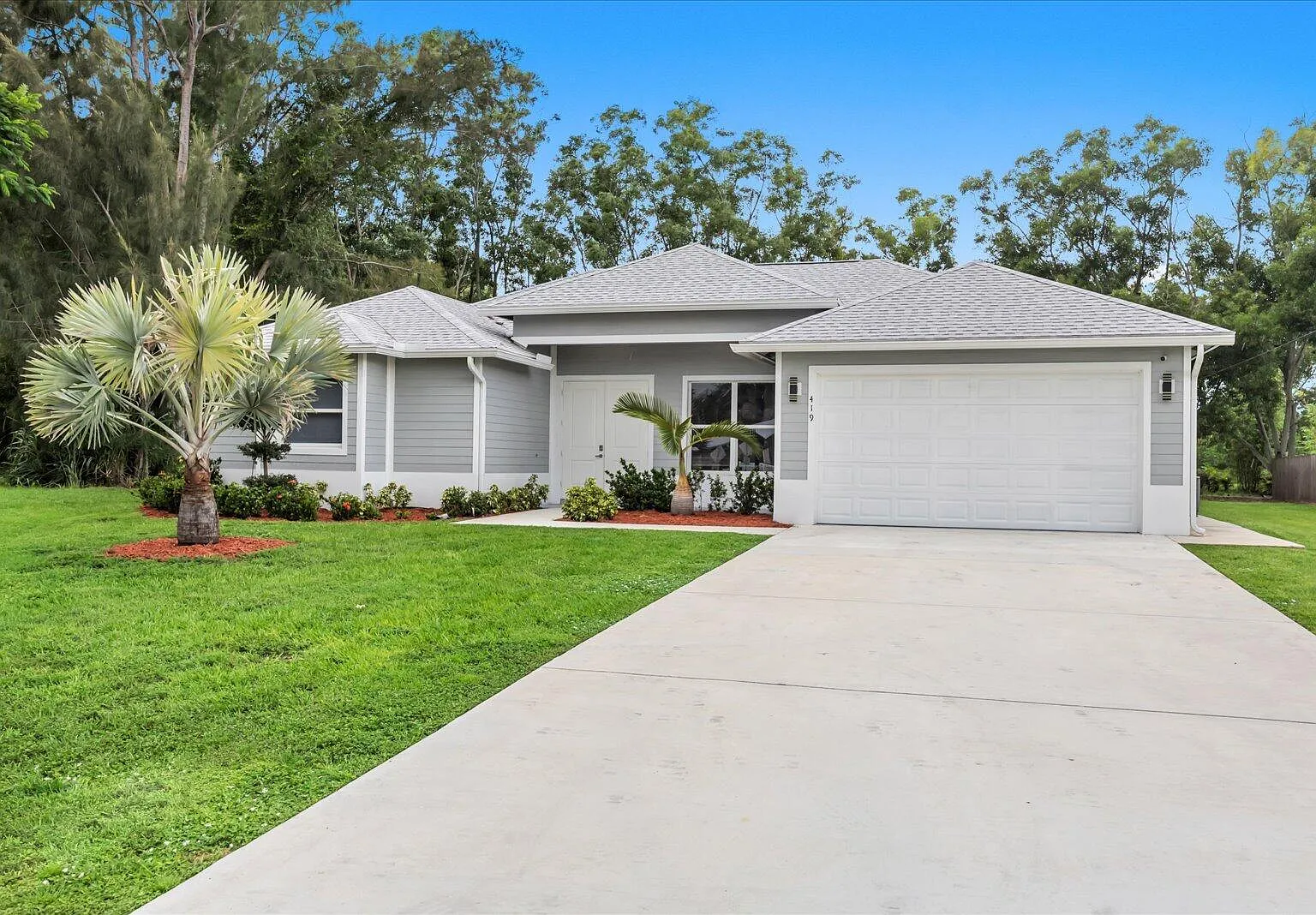 4 bed, 3.0 bath, 2236 sqft, $3,500 — Photo 2