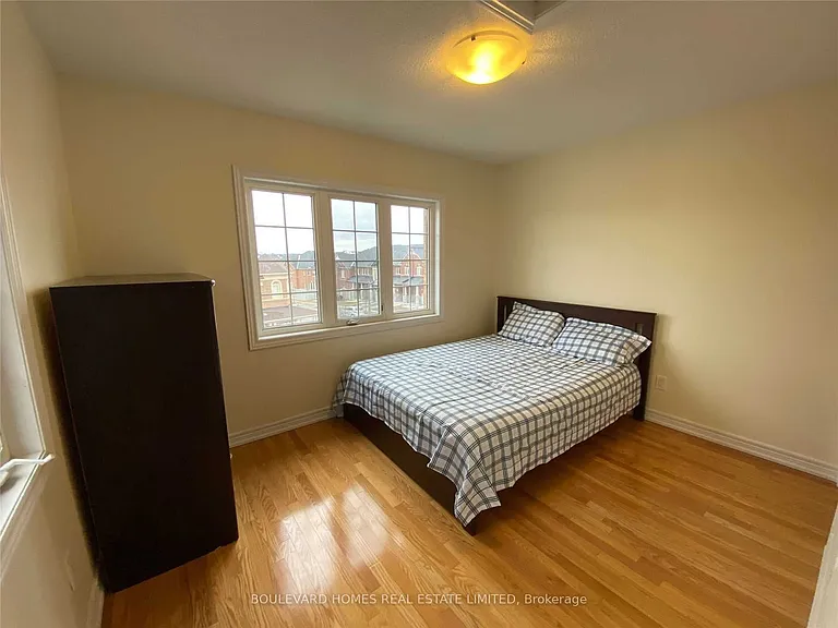 9918 McCowan Rd — Photo 4