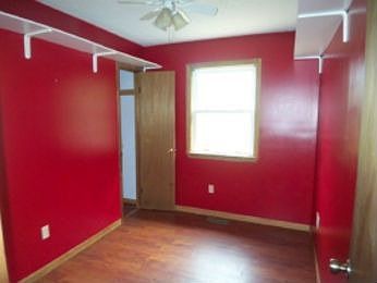 Second bedroom hideous color too