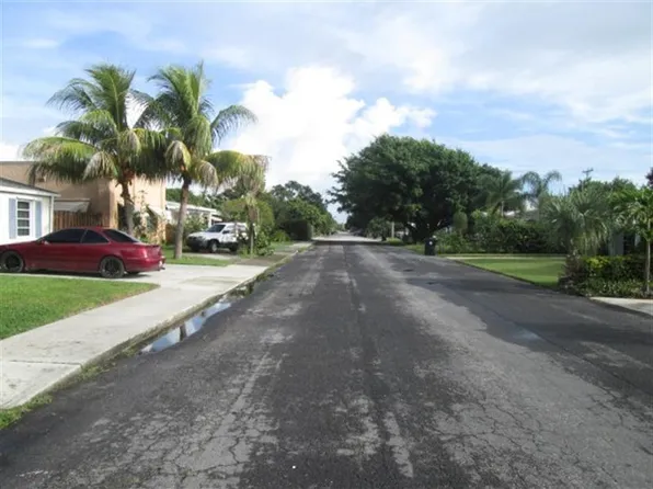 1509 N K St, Lake Worth, FL 33460