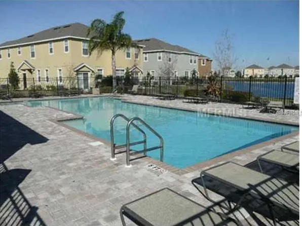 6752 Eagle Feather Dr, Riverview, FL 33578