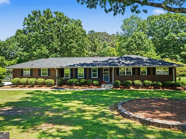 2122 Timber Ln, Snellville, GA 30078