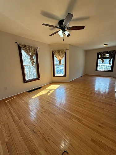68 Saint John Ave Photo 1