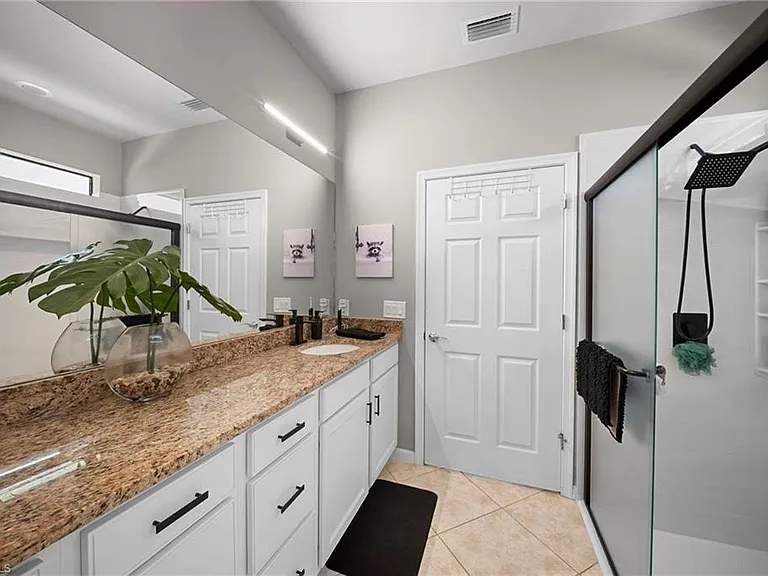 7052 Live Oak Dr — Photo 27