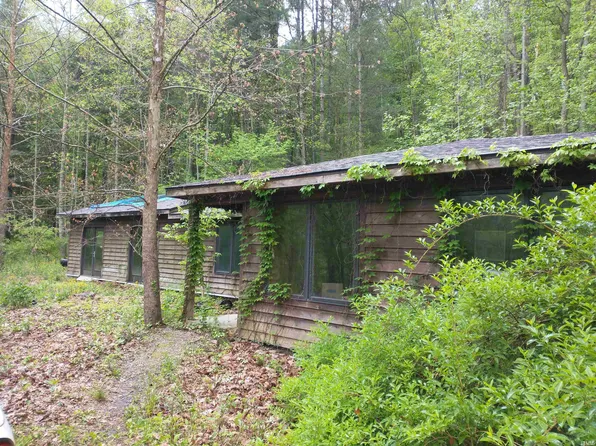 6776 E Kerr Creek Rd, Bloomington, IN 47408