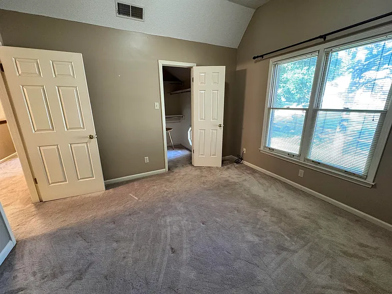 2025 Mount Badon Ln — Photo 36