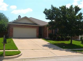 7124 Starwood Dr, Fort Worth, TX 76137
