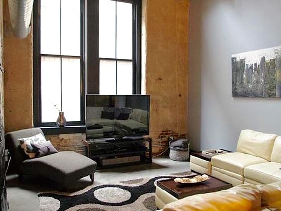 3rd image of 1114 Lucas Ave Unit 215