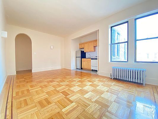 1st image of 4330 46th St APT 3N