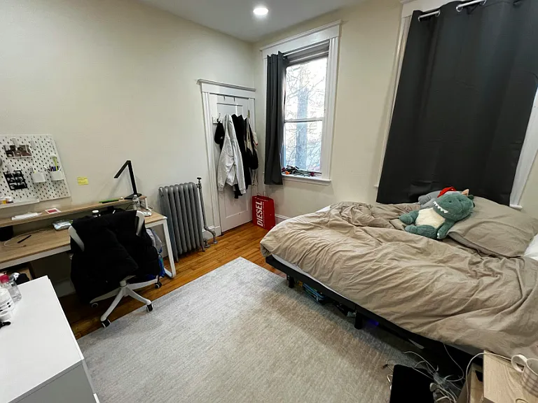 18 Copenger St #2 — Photo 3