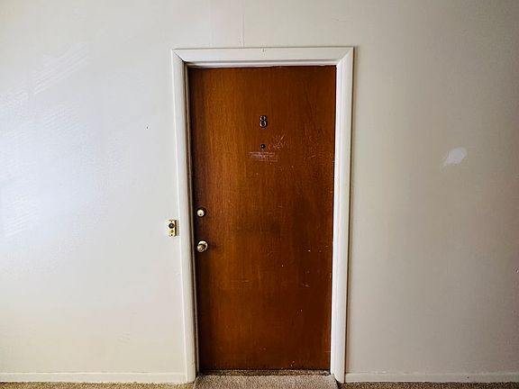 2nd image of 519 N 31st St #8
